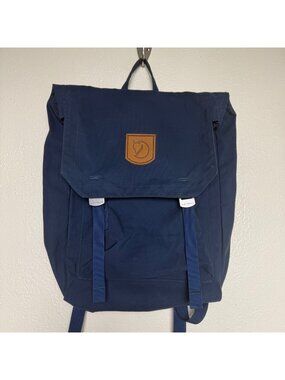 Fjallraven Foldsack No.1 G-1000 Backpack With Leather Logo Patch In Blue